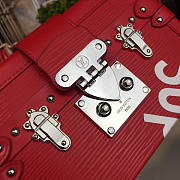 LV supreme petite malle red 3088 - 2