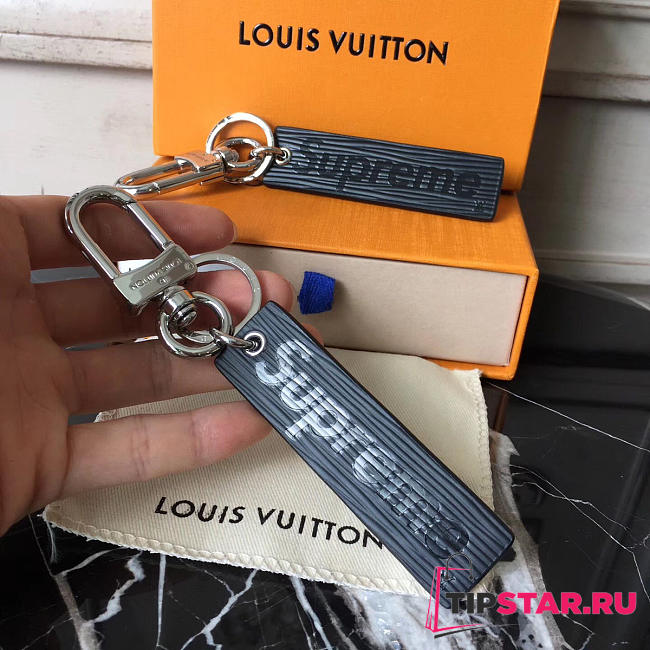  louis vuitton superme key ring noir 3817 - 1