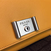 Prada metal closure - 6