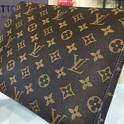 LV toiletry pouch 26 monogram canvas - 4