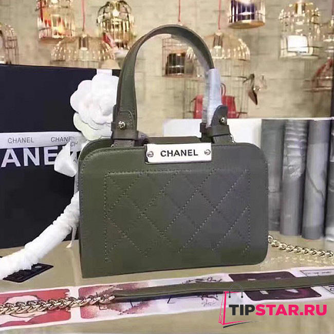 CHANEL Small Label Click Leather Shopping Bag (Green) A93731 VS03641 - 1