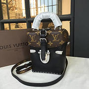 LV reverse monogram camera box - 1