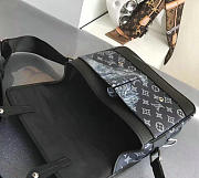 LV messenger pm  monogram canvas lion m54248 - 3