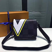  louis vuitton district CohotBag  district mm damier cobalt n44004  - 2