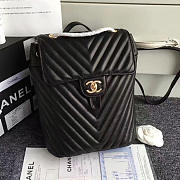Chanel chevron lambskin backpack black gold hardware 170302 vs01805 - 1