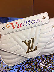 Louis Vuitton New Wave Chain Bag  MM White M51945 - 6