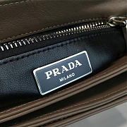 Prada metal closure 3913 - 4