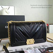 Chanel Chevron Quilted Medium Boy Bag Black A67086 VS00849 - 4