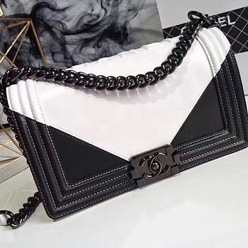 Chanel Medium Boy Bag White And Black A67086 VS04859