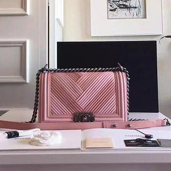 Chanel Medium Chevron Lambskin Quilted Boy Bag Pink A13044 VS03443