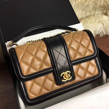 Chanel Quilted Lambskin Gold-Tone Metal Flap Bag Beige And Black A91365 VS02821