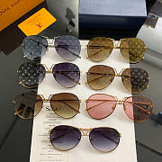 Louis Vuitton Ladies Round Frame Sunglasses - 1