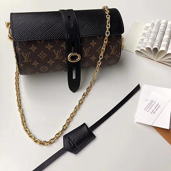 Louis Vuitton Original Single New Diagonal Chain Bag M44158 Black