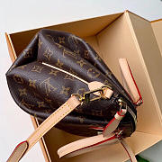 LV Monogram Medium Handbag M44546  - 6