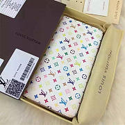 LV m60049 white color wallet - 1