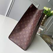 LV Monogram Giant On The Go Tote Bag khaki - 5