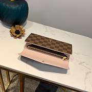 LV envelope wallet rivet inlay - 3