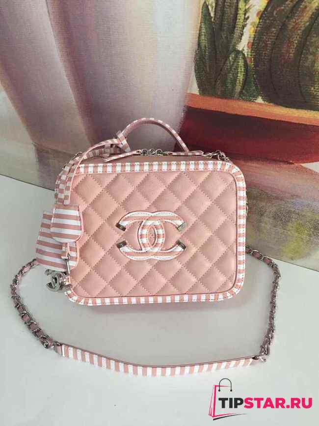 Chanel Vanity Case Pink Grained Caldskin Leather - 1