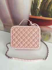 Chanel Vanity Case Pink Grained Caldskin Leather - 3