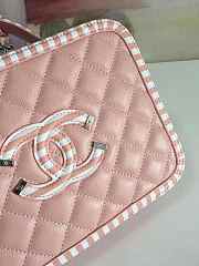 Chanel Vanity Case Pink Grained Caldskin Leather - 4