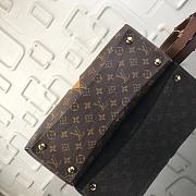 Louis Vuitton V tote mm yellow m43951 - 3