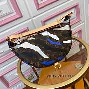 Louis Vuitton A New Purse - 4