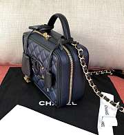 Chanel Chain Camera Bag Black 17cm-21cm - 4