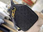 Louis Vuitton Keepall 40 Black - 4