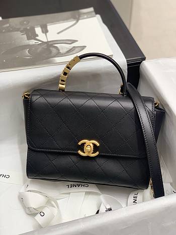 Chanel 2020 Pearl Messenger Bag