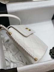 Chanel 2021 Early Spring New Series Pearl Chain Bag (White) - 3