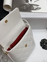 Chanel 2021 Early Spring New Series Pearl Chain Bag (White) - 6