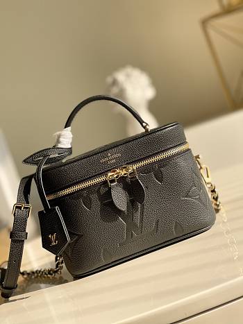 LV VANITY PM (Black)  M45598