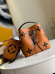 LV CRAFTY NÉONOÉ MM (Caramel) M56888 - 5