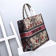 DIOR BOOK TOTE (Multicolor Flowers Embroidery) M1286ZRFX_M884 - 5