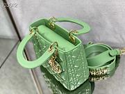 Dior's mini lady bag (Willow Green Cannage Lambskin) M0538OCEA_M64H - 4