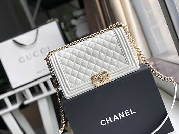 CHANEL Small Boy Chanel Handbag (White) A67085 B05839 10601