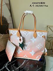 LV Neverfull MM (Mist) M45679 Size 32 x 29 x 17 cm - 1