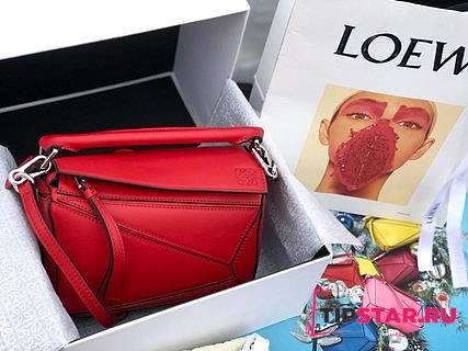 LOEWE Mini Puzzle bag in classic calfskin (Pomodoro) 322.30.U95 - 1