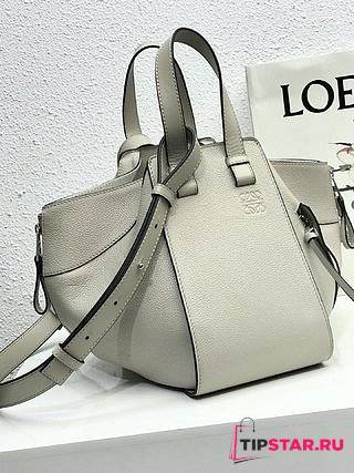 LOEWE Small Hammock bag in classic calfskin (Light Oatmeal Lychee) 326.30KS35 - 1