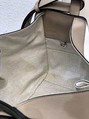 LOEWE Small Hammock bag in classic calfskin (White and Green) 326.30KS35 - 5