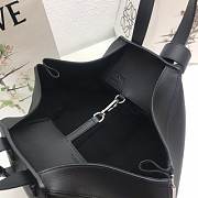 LOEWE Small Hammock bag in classic calfskin (Black Plain Weave) 326.30KS35 - 4