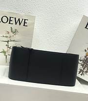 LOEWE Small Hammock bag in classic calfskin (Black Plain Weave) 326.30KS35 - 3