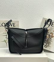 LOEWE Small Hammock bag in classic calfskin (Black Plain Weave) 326.30KS35 - 5