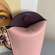 LOEWE Gate pocket in soft calfskin (Powder Pink) 109.30.Z42 - 2