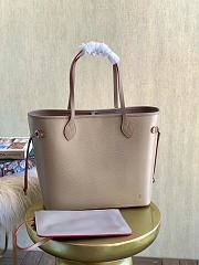 LV Neverfull MM (Galet) M56947 Size 32 x 29 x 19 cm - 1