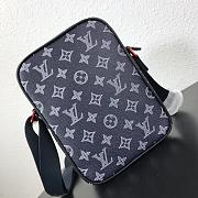 LV Original Single Messenger Bag (Blue) M43677  - 4