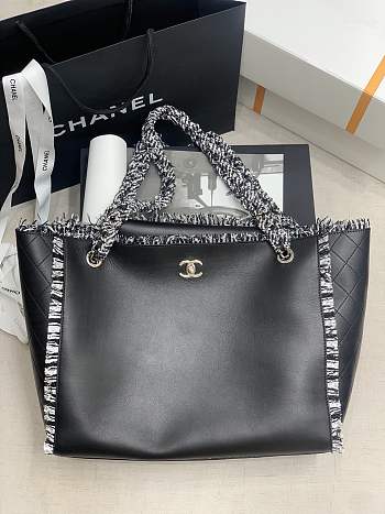 CHANEL Tire Leather Shopping Bag (Black)