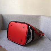 BURBERRY Original Single Star Contrast Color Bag  Jute Canvas Hobo Bag (Red) 57421 - 5