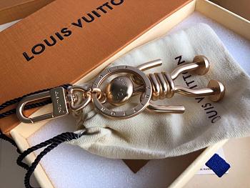 LV key chain 2019 spring and summer counters latest fashion items