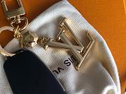 LV Keychain M65216 This LV Facettes Keychain - 4